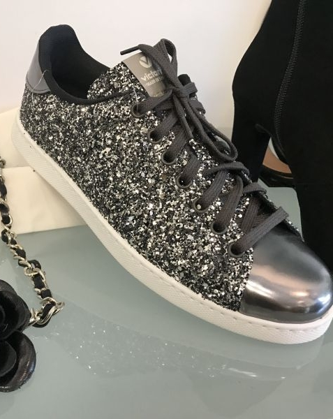 Vente Baskets en cuir Victoria pailletées