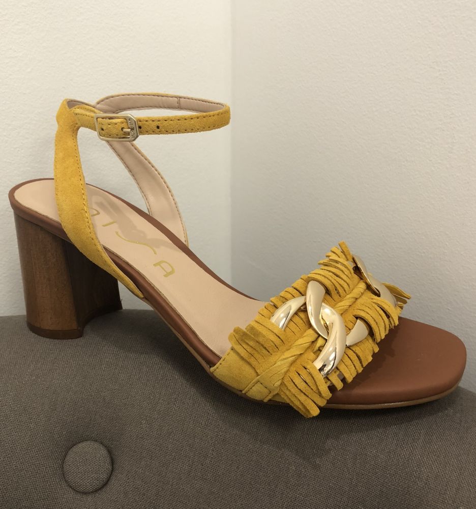 Sandales talons moutardes broche & franges en Daim 