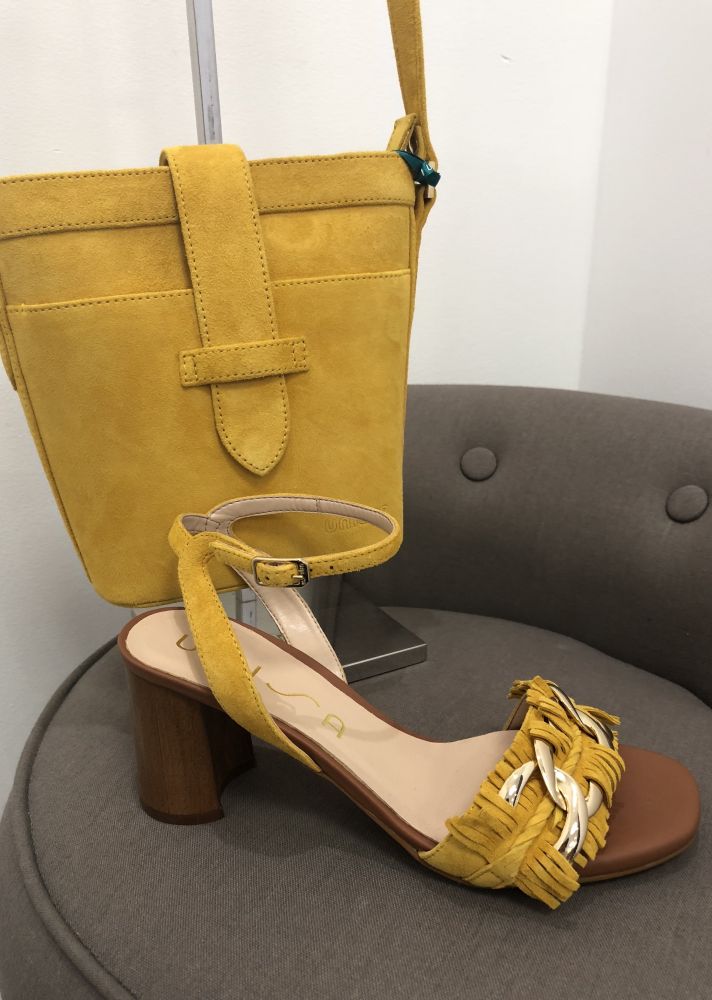 Sandales d'été à talons moutarde en daim cuir & bois & sac en daim moutarde jaune UNISA bandoulière