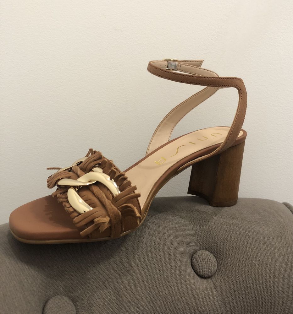 Sandales à talons kamel UNISA MATRO été 2018