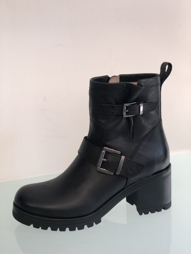 Bottines motards courtes