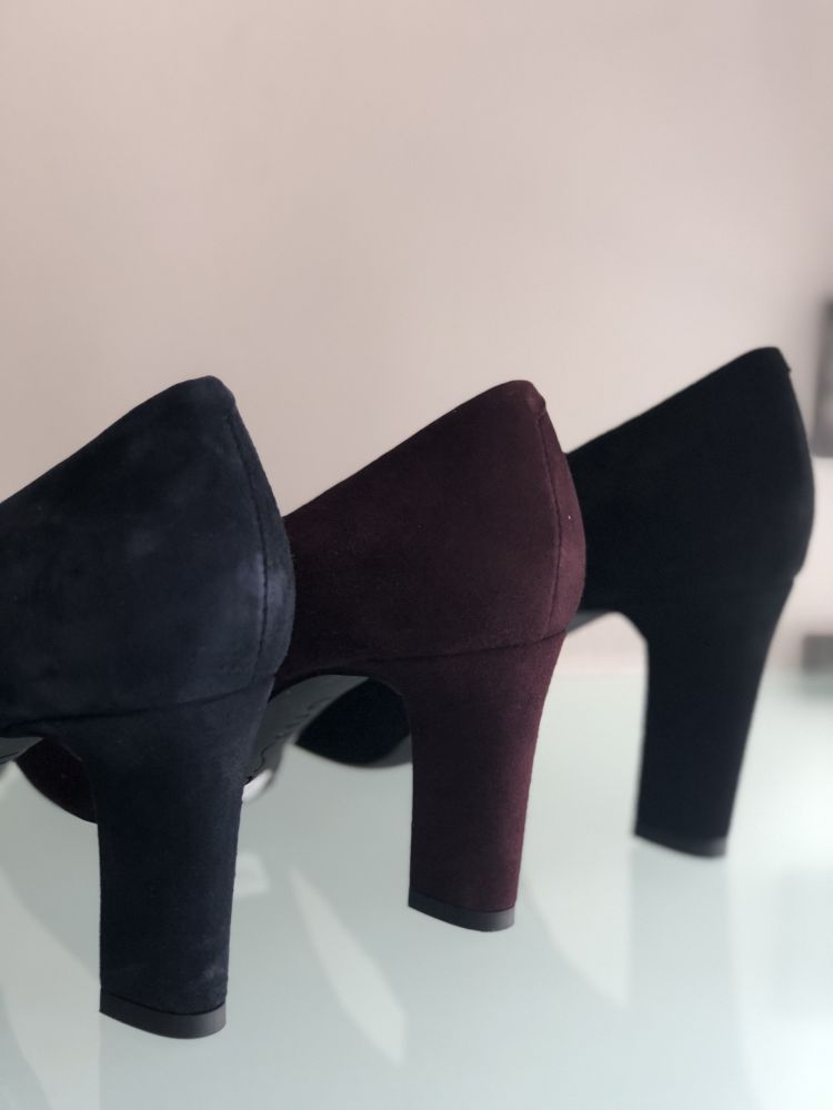 Escarpin NEBULA en daim - UNISA