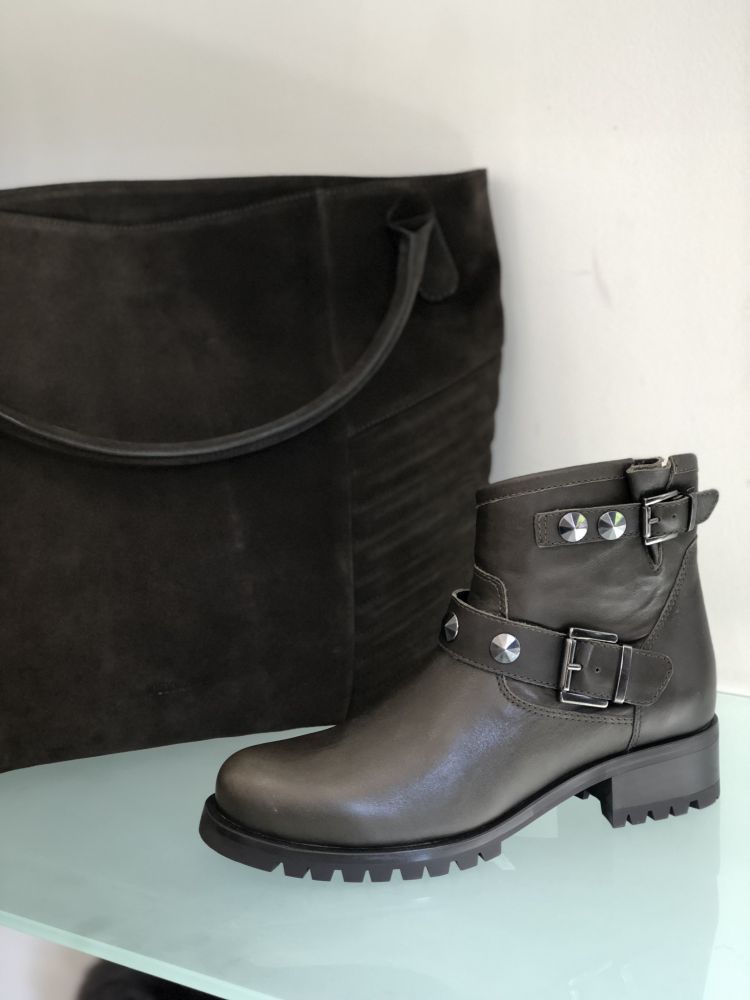 Bottine INA motard en cuir kaki - UNISA