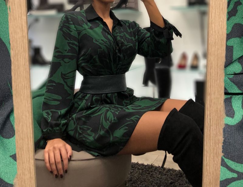 Robe verte imprimé courte ceinturé 