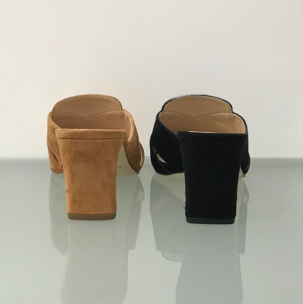 MAGGIE - mules daim à talon UNISA